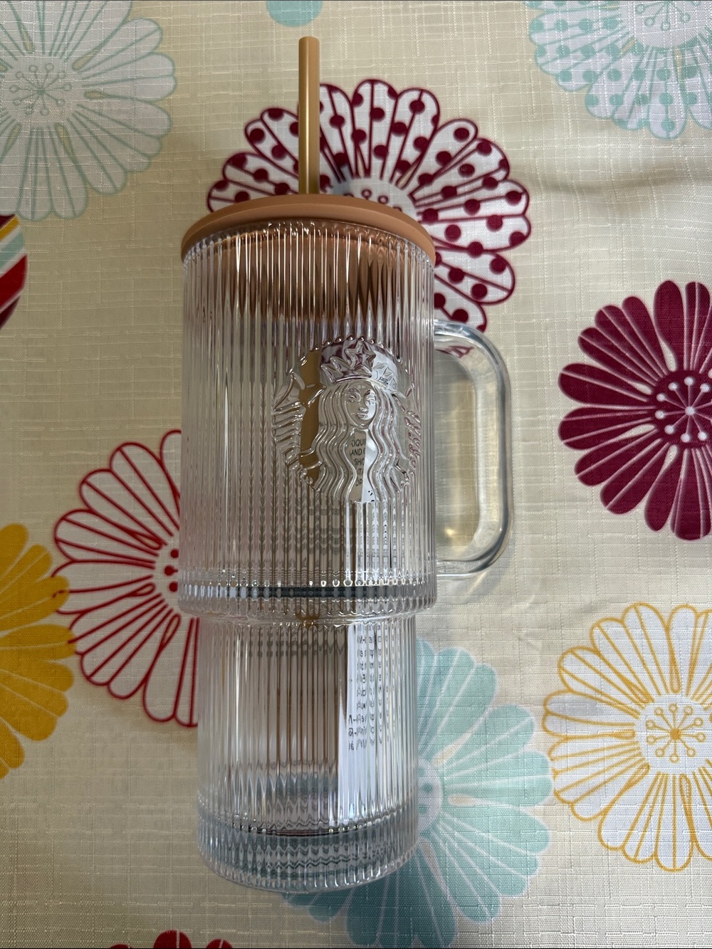 VIRAL Starbucks Clear Ribbed Glass Tumbler with Tan Lid and Straw